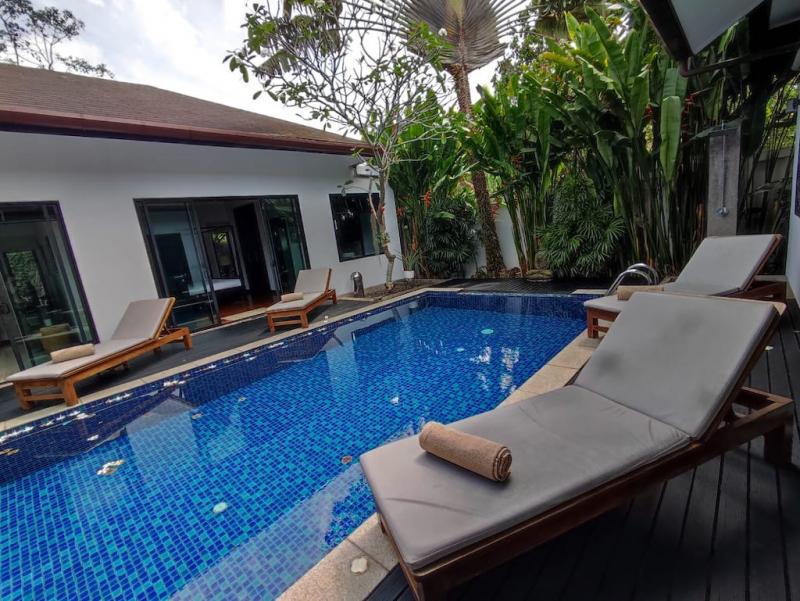 Photo Villa tropicale avec piscine de 3 chambres à vendre à Cherng Talay, Phuket