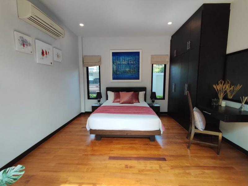 Photo Tropical Pool Villa 3 bedrooms for Sale near Laguna in Cherng Talay, Phuket