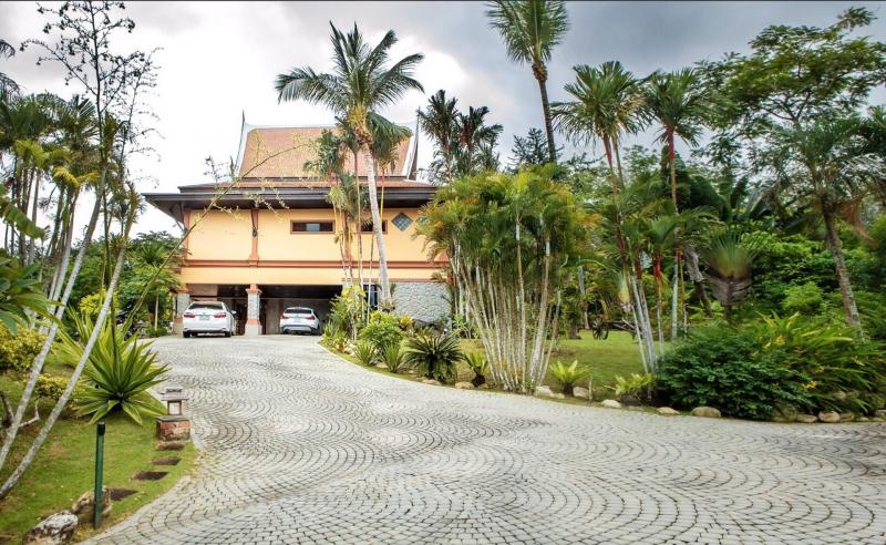 Photo Vichuda Hills Luxury Thai-Style Villa for sale in Layan Beach, Phuket