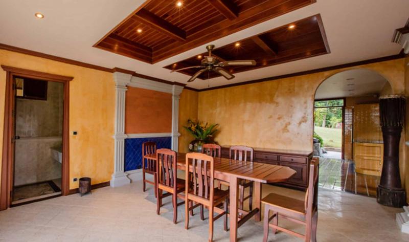 Photo Villa de luxe de style thaïlandais à vendre à Layan Beach, Phuket 