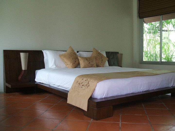 Фото Вилла с 2 спальнями и общим бассейном в аренду в Чалонг